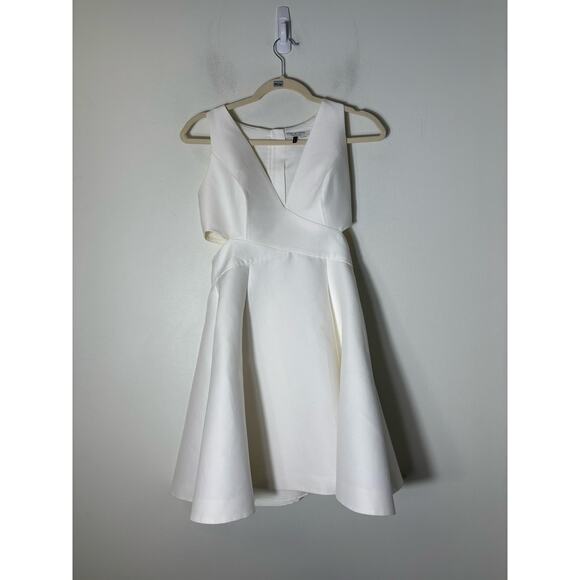 Halston Heritage White Knee Length Cocktail Dress Sz 4 - Picture 1 of 2